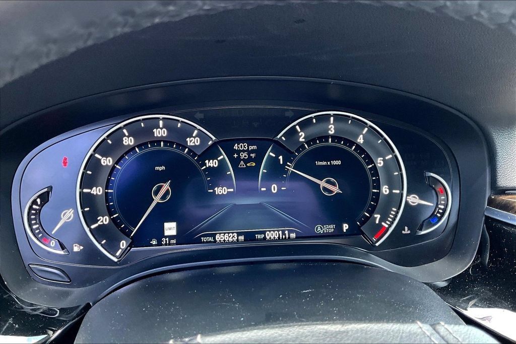 Used 2019 BMW 530i w/ Convenience Package RWD image 13