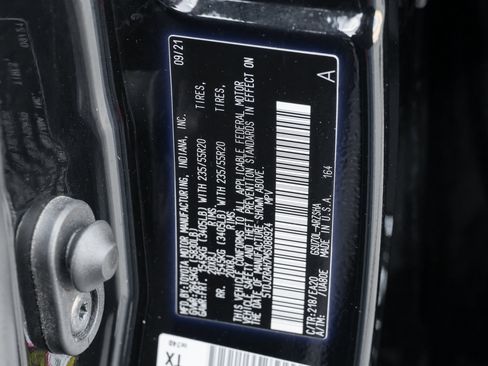 Used 2021 Toyota Highlander XSE image 17