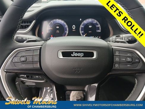 Certified 2023 Jeep Grand Cherokee Altitude image 30