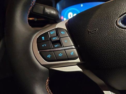 New 2025 Ford Explorer Active image 13