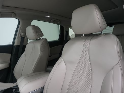 Used 2025 Acura RDX SH-AWD w/ Technology Package image 11