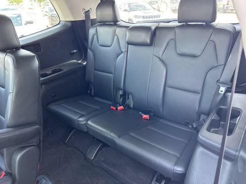 Used 2025 Kia Telluride S AWD/4WD image 12