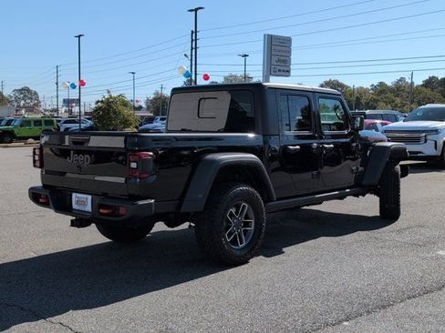 New 2026 Jeep Gladiator Mojave image 4