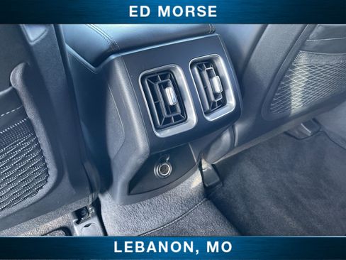 Used 2024 Kia Sorento S image 21