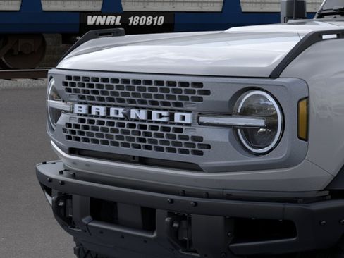 New 2026 Ford Bronco Badlands AWD/4WD image 19
