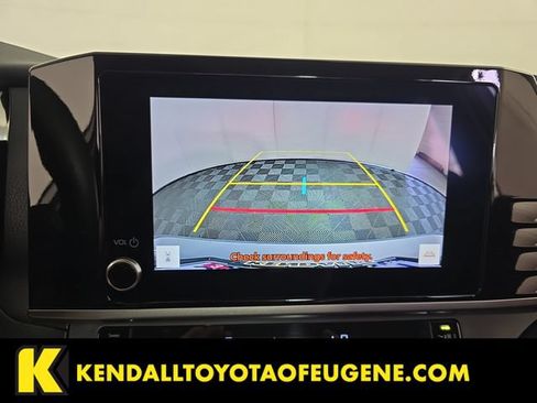Used 2025 Toyota Camry LE FWD image 17