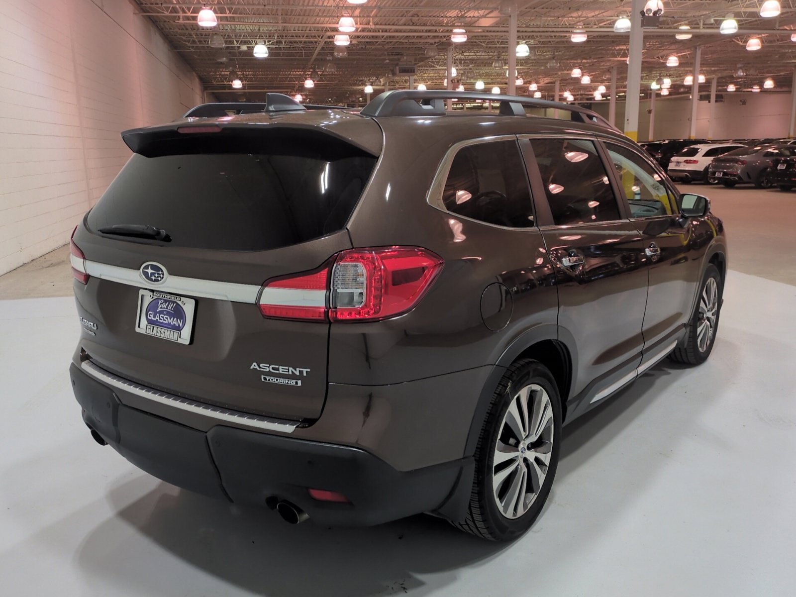 Used 2019 Subaru Ascent Touring w/ Popular Package #2 AWD/4WD image 3