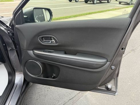 Used 2018 Honda HR-V EX image 20