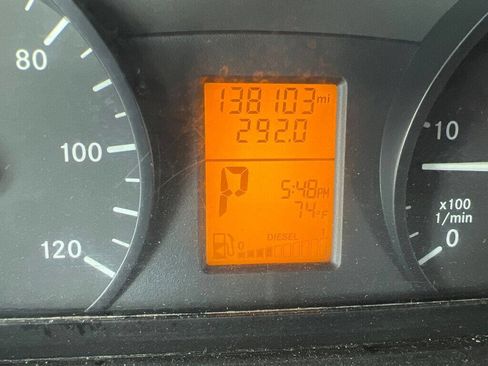 Used 2012 Freightliner Sprinter 2500 image 17