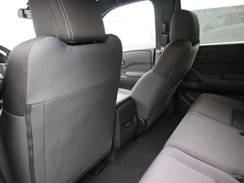 New 2026 Nissan Frontier SV image 2