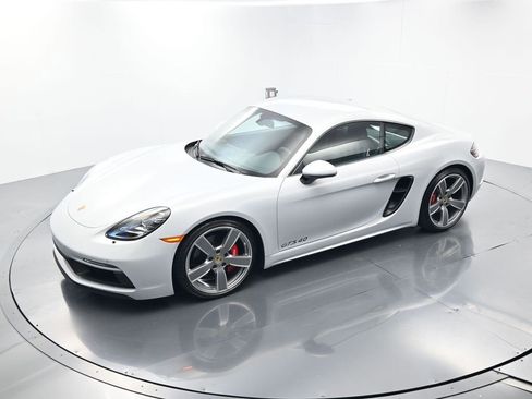 Used 2025 Porsche 718 Cayman GT4 image 29