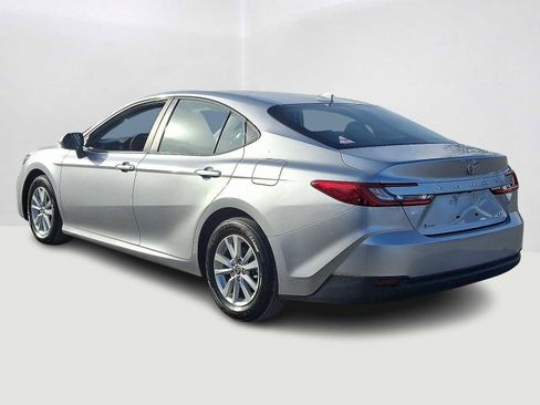 Certified 2025 Toyota Camry LE image 9