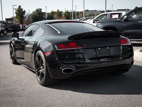 Used 2010 Audi R8 V10 image 8