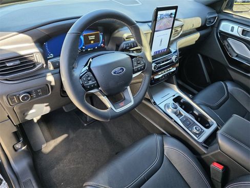 Used 2024 Ford Explorer ST w/ Equipment Group 401A image 10