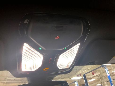 Used 2024 BMW 230i Coupe w/ Convenience Package image 35