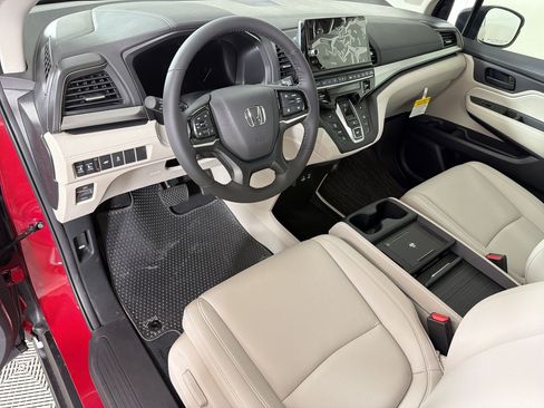 New 2026 Honda Odyssey EX-L image 4
