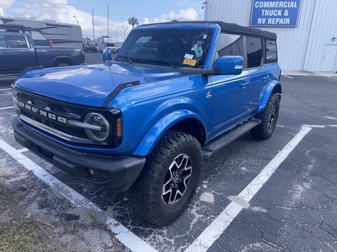 Used 2021 Ford Bronco Outer Banks image 2