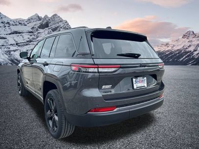 New 2026 Jeep Grand Cherokee Limited w/ Limited Altitude Package