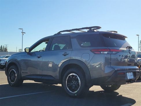 New 2025 Nissan Pathfinder Rock Creek image 2