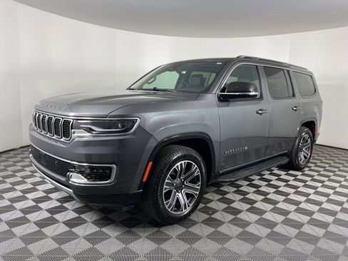 Used 2024 Jeep Wagoneer Series II w/ Flexible Seating Group image 5