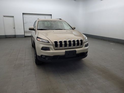 Used 2014 Jeep Cherokee Latitude w/ Comfort/Convenience Group AWD/4WD image 14