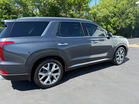 Used 2020 Hyundai Palisade SEL w/ Premium Package FWD image 7