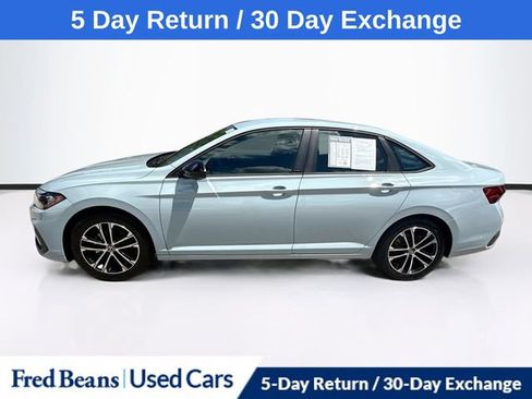 Used 2026 Volkswagen Jetta Sport FWD image 5