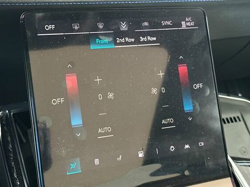 New 2025 Cadillac Escalade IQ Sport 1 w/ LPO, ONYX Package image 21