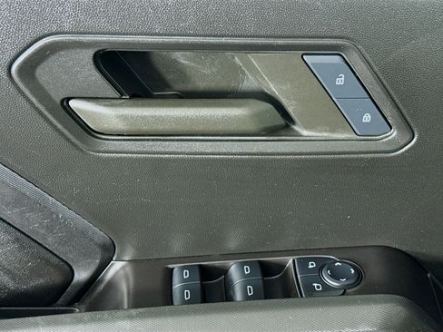 Used 2024 Chevrolet Colorado W/T RWD image 23