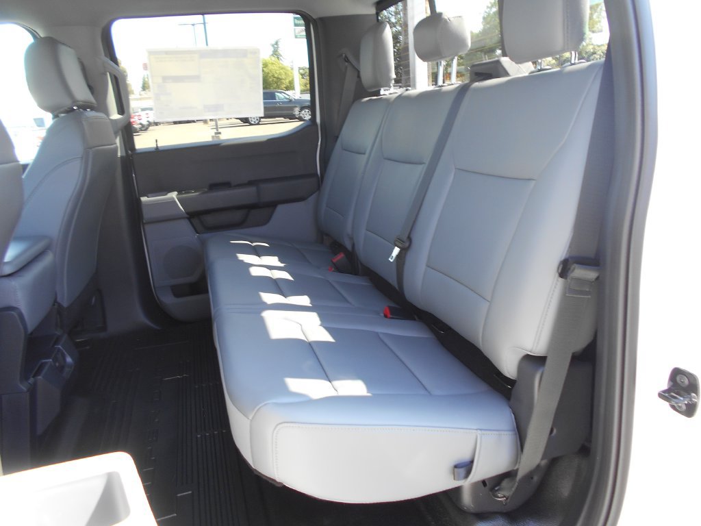 New 2026 Ford F350 XL w/ XL Chrome Package AWD/4WD image 9