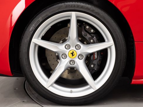 Certified 2019 Ferrari 488 Spider RWD image 24