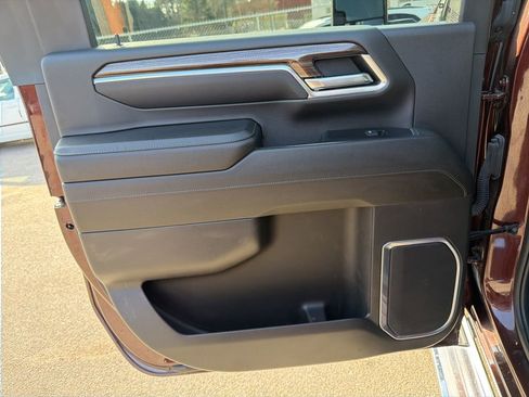 Used 2024 Chevrolet Silverado 2500 LT image 21