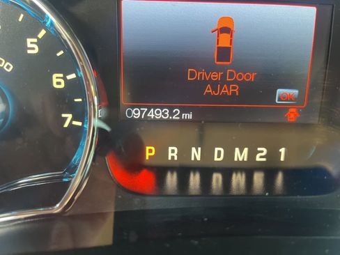 Used 2014 Ford F150 Lariat w/ Equipment Group 502A Luxury image 13