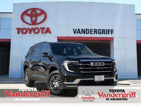 Used 2025 GMC Acadia Elevation image 1