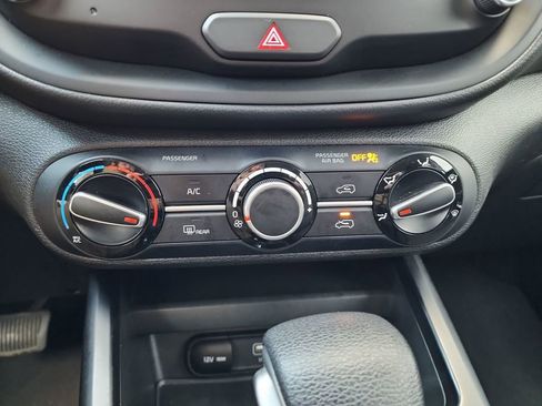 Used 2024 Kia Soul LX w/ Option Group 015 image 27