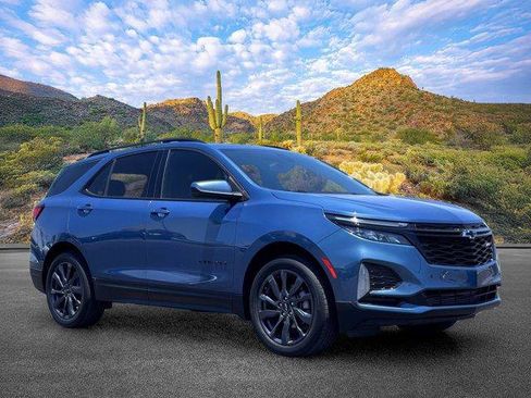 Used 2024 Chevrolet Equinox RS FWD image 2