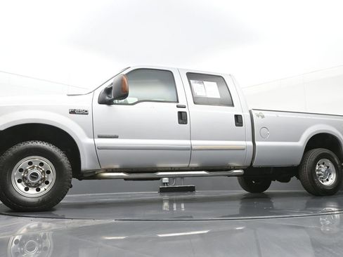Used 2004 Ford F250 Harley-Davidson image 44