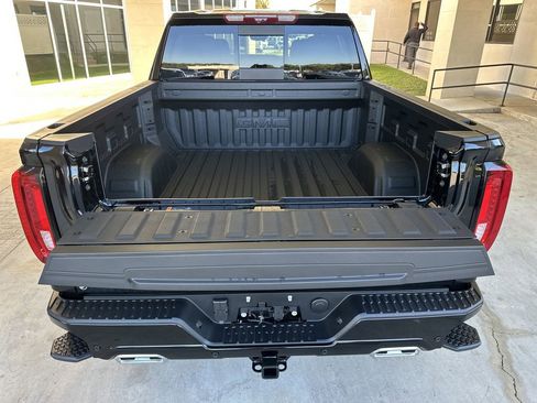 New 2026 GMC Sierra 1500 Denali w/ Technology Package image 32