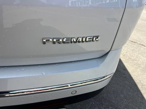 Used 2022 Chevrolet Traverse Premier w/ LPO, Floor Liner Package FWD image 8