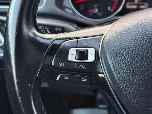 Used 2017 Volkswagen Passat 1.8T SE image 30