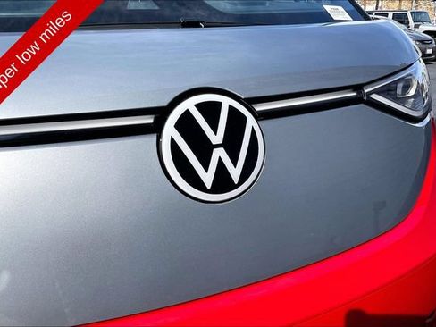 Used 2025 Volkswagen ID. Buzz Pro S Plus AWD/4WD image 30