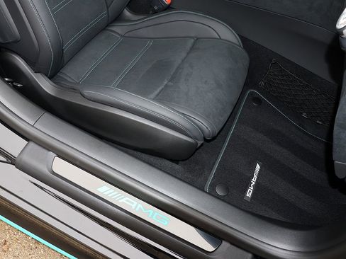 Used 2025 Mercedes-Benz AMG GT 63 image 26