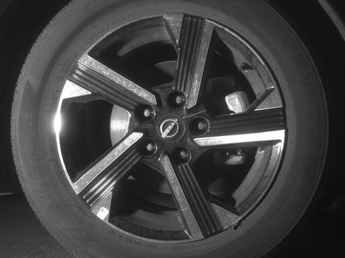 Used 2025 Nissan Sentra SV image 13