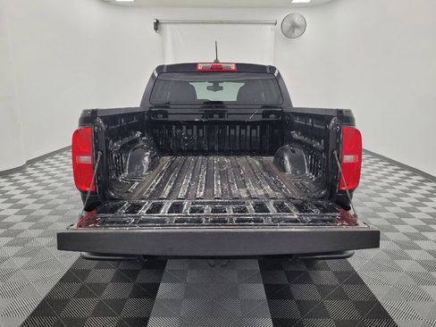 Used 2020 Chevrolet Colorado W/T w/ WT Convenience Package RWD image 29