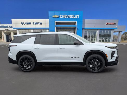 New 2026 Chevrolet Traverse RS image 7