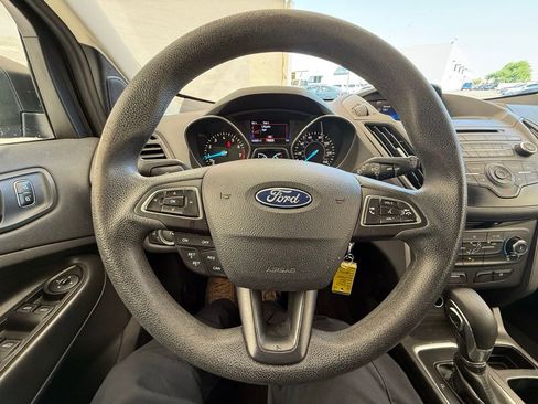 Used 2017 Ford Escape S image 17