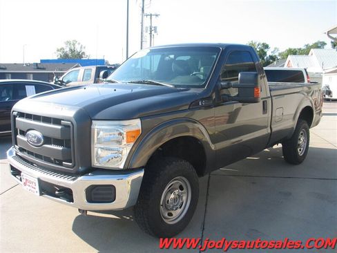 Used 2016 Ford F250 XL w/ Power Equipment Group AWD/4WD image 20