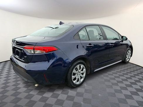 Used 2023 Toyota Corolla LE FWD image 6