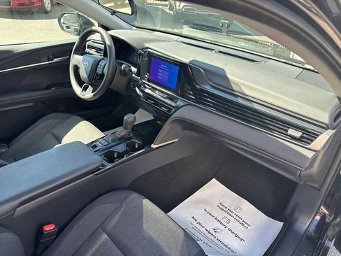 Used 2025 Toyota Camry LE FWD image 35