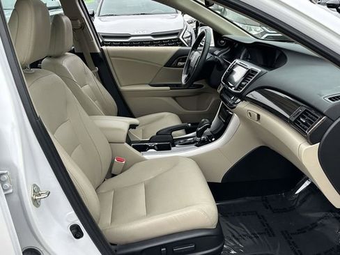 Used 2016 Honda Accord EX-L image 19